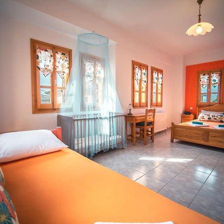 Orange House For Big Families In Damouchari - Delicious Houses מראה חיצוני תמונה