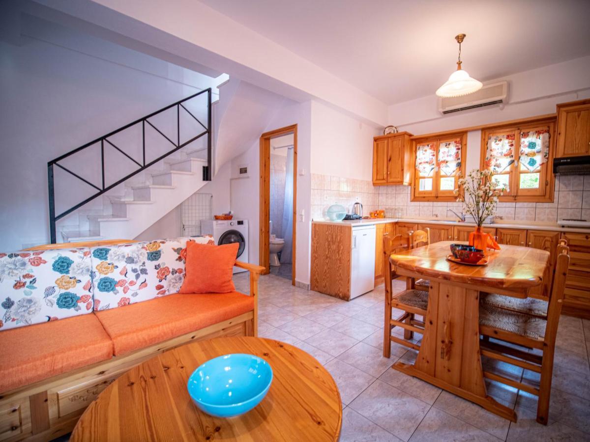 Orange House For Big Families In Damouchari - Delicious Houses מראה חיצוני תמונה