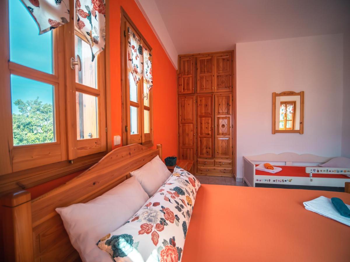 Orange House For Big Families In Damouchari - Delicious Houses מראה חיצוני תמונה
