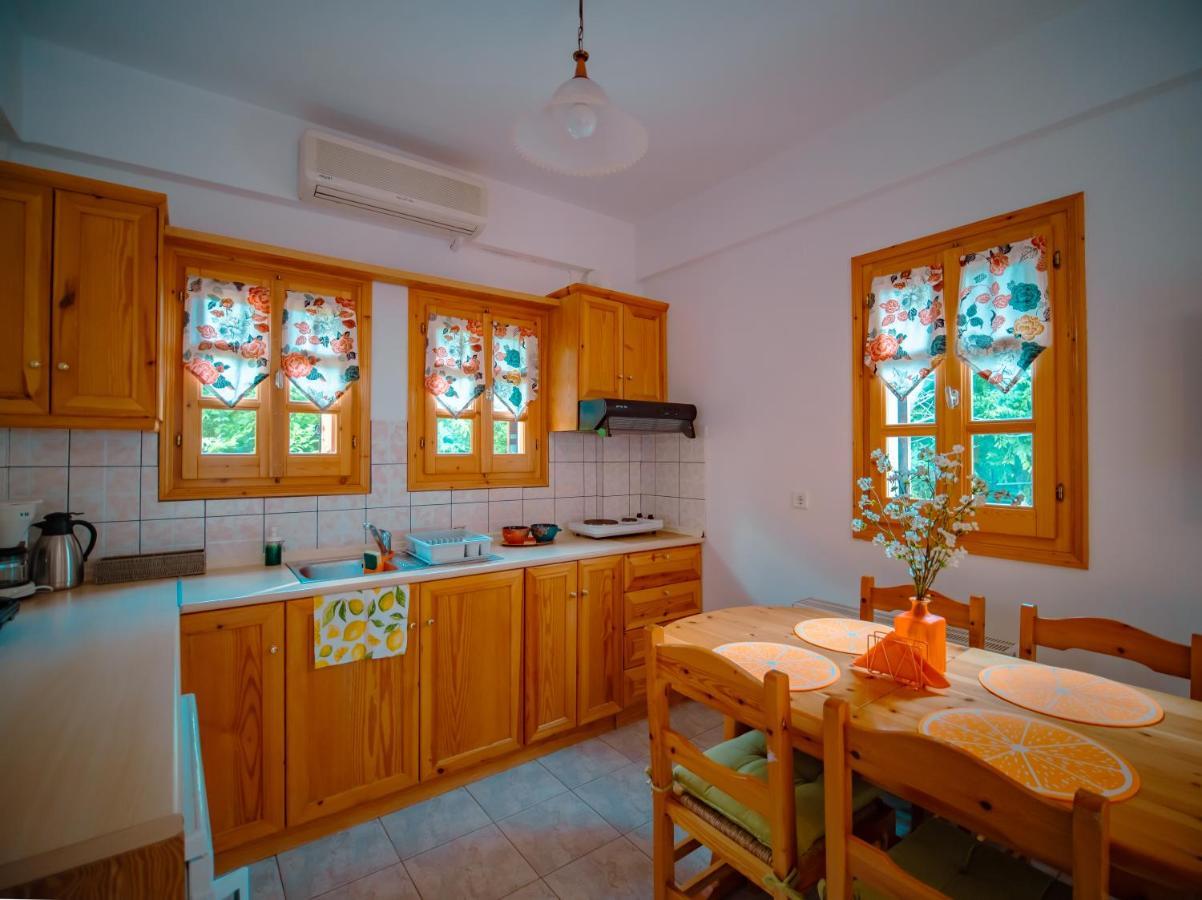 Orange House For Big Families In Damouchari - Delicious Houses מראה חיצוני תמונה