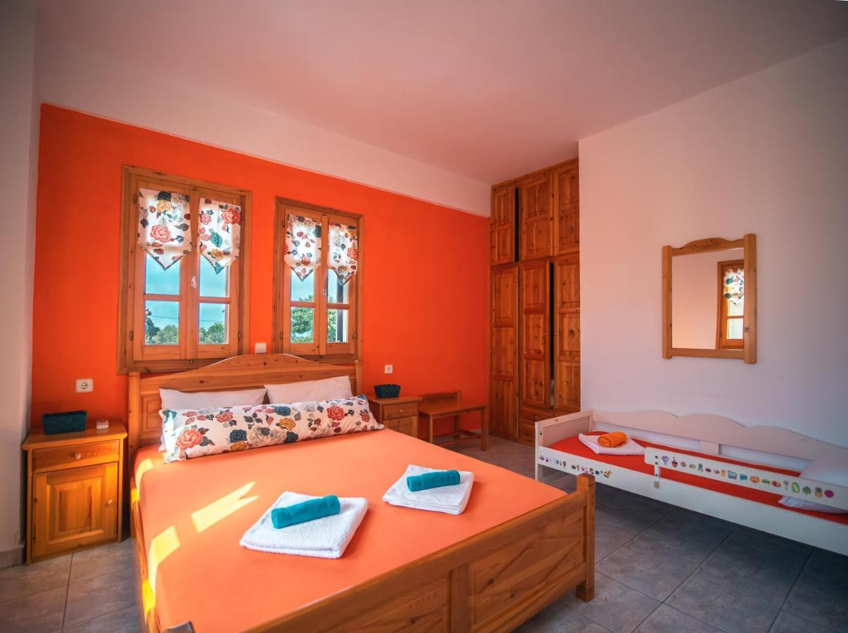 Orange House For Big Families In Damouchari - Delicious Houses מראה חיצוני תמונה