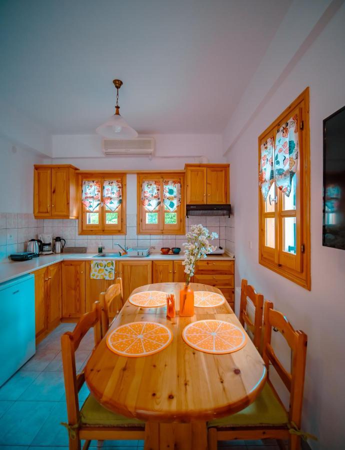 Orange House For Big Families In Damouchari - Delicious Houses מראה חיצוני תמונה